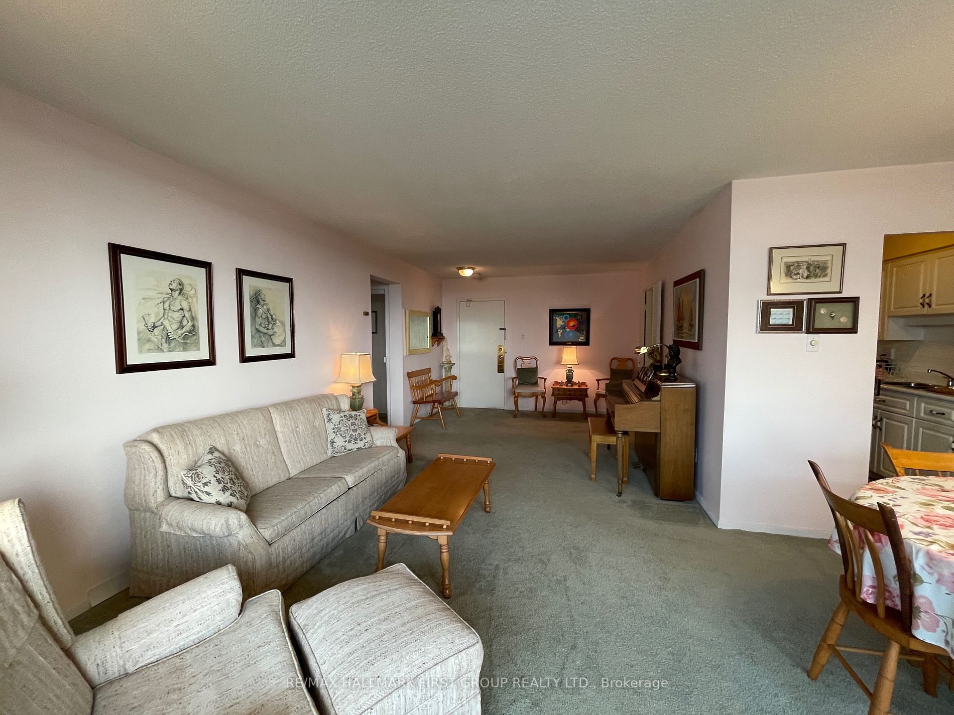 1210 Radom Street, #910