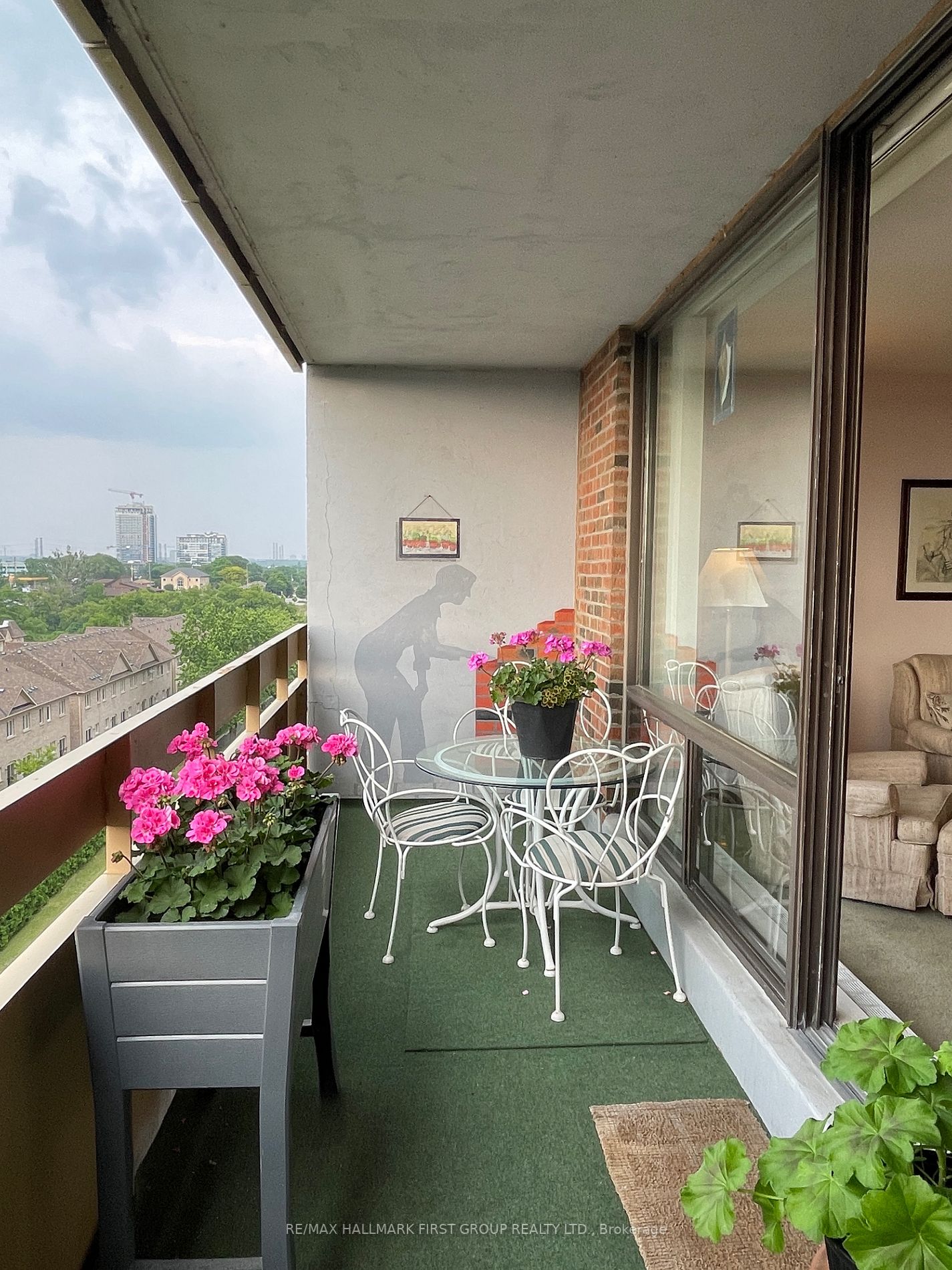 1210 Radom Street, #910