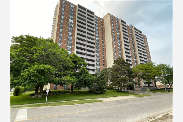 1210 Radom St, Pickering