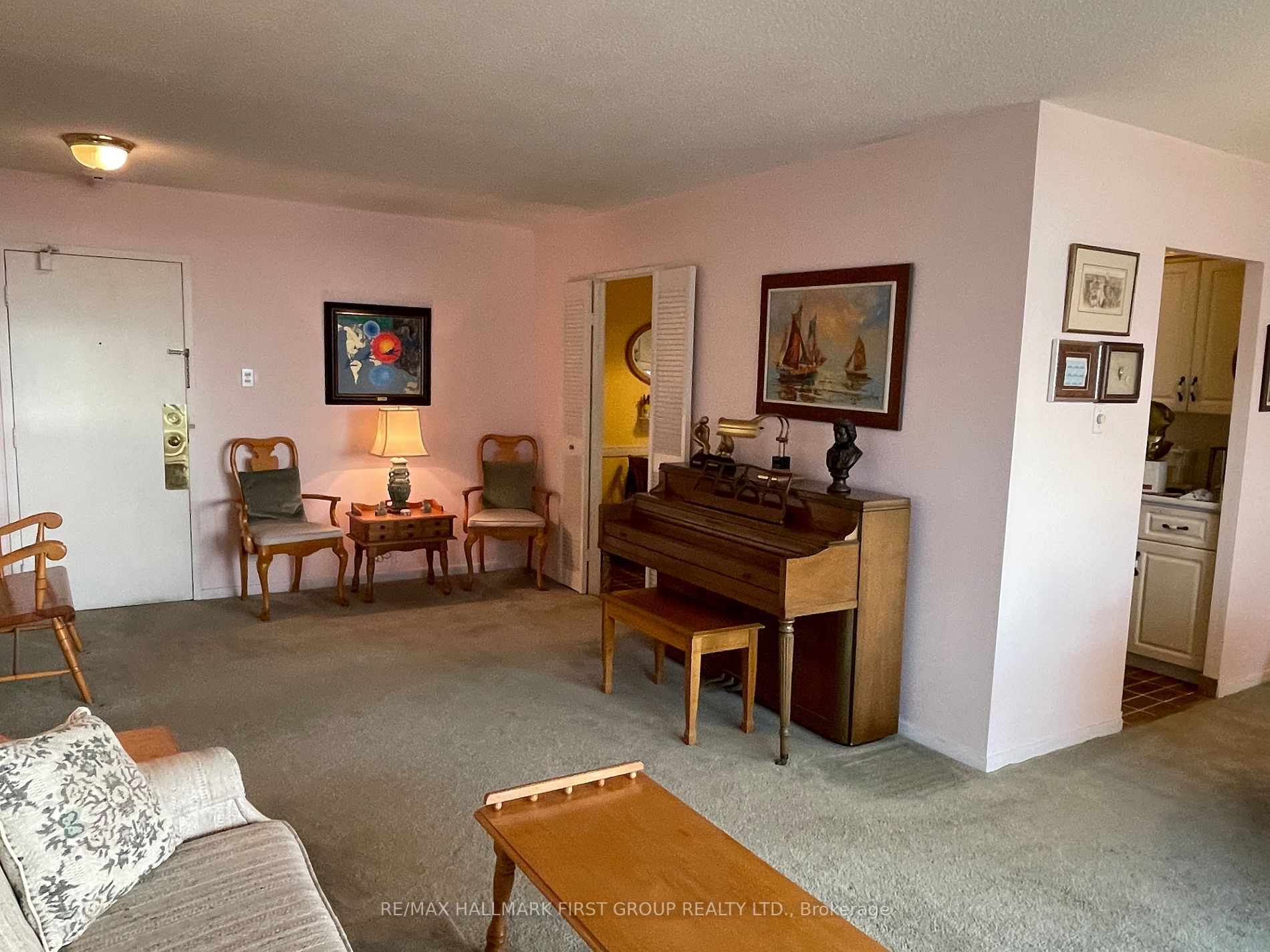 1210 Radom Street, #910