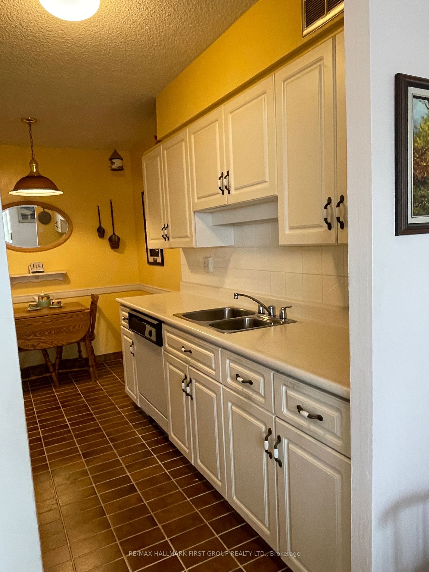 1210 Radom Street, #910