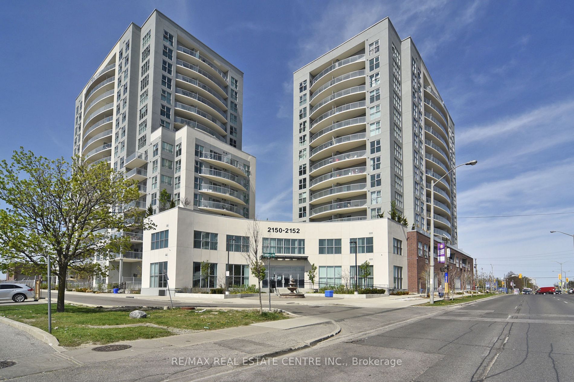 2152 Lawrence Ave E, #808