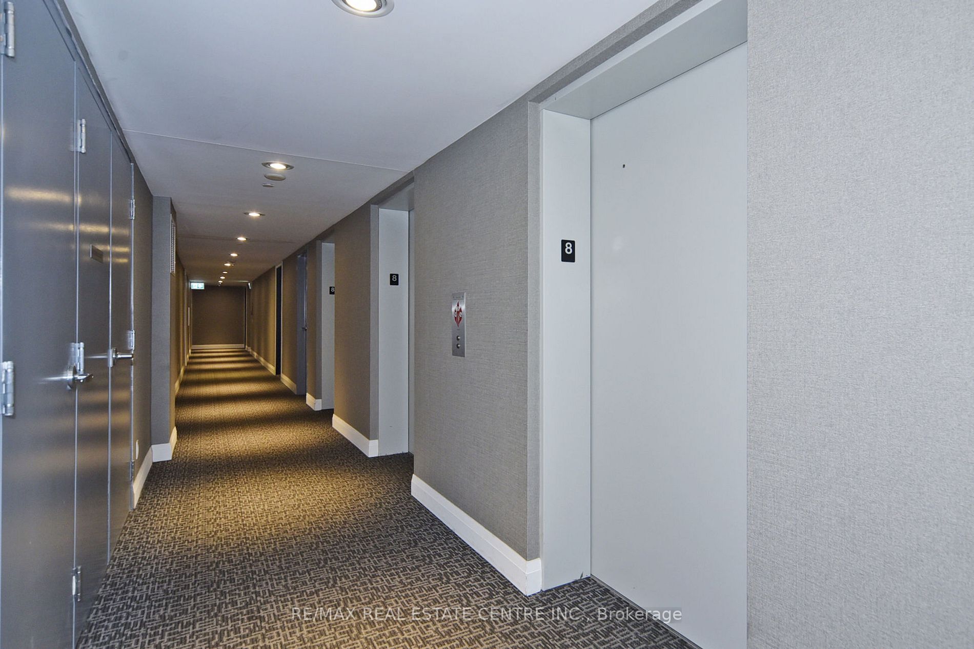 2152 Lawrence Ave E, #808