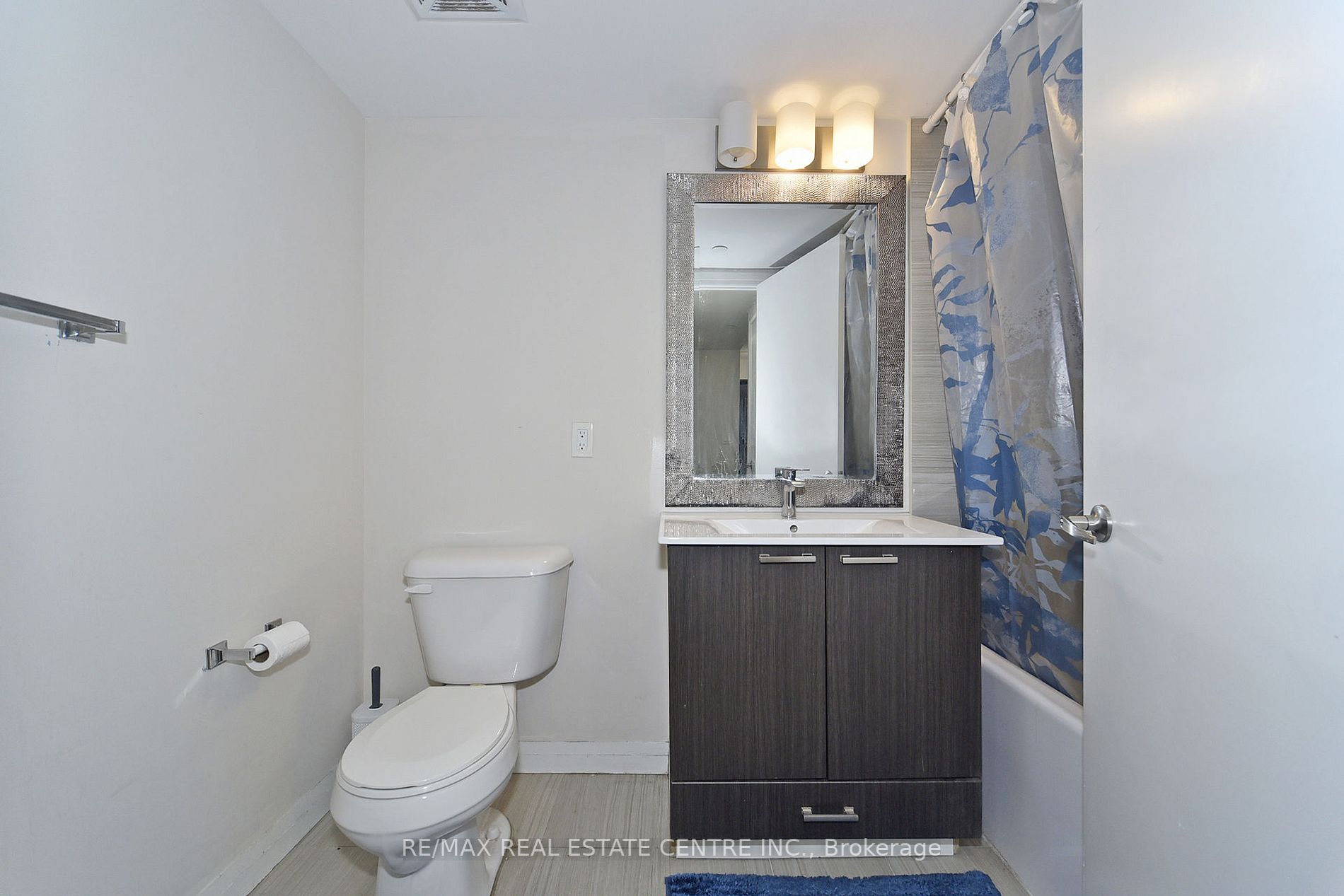 2152 Lawrence Ave E, #808