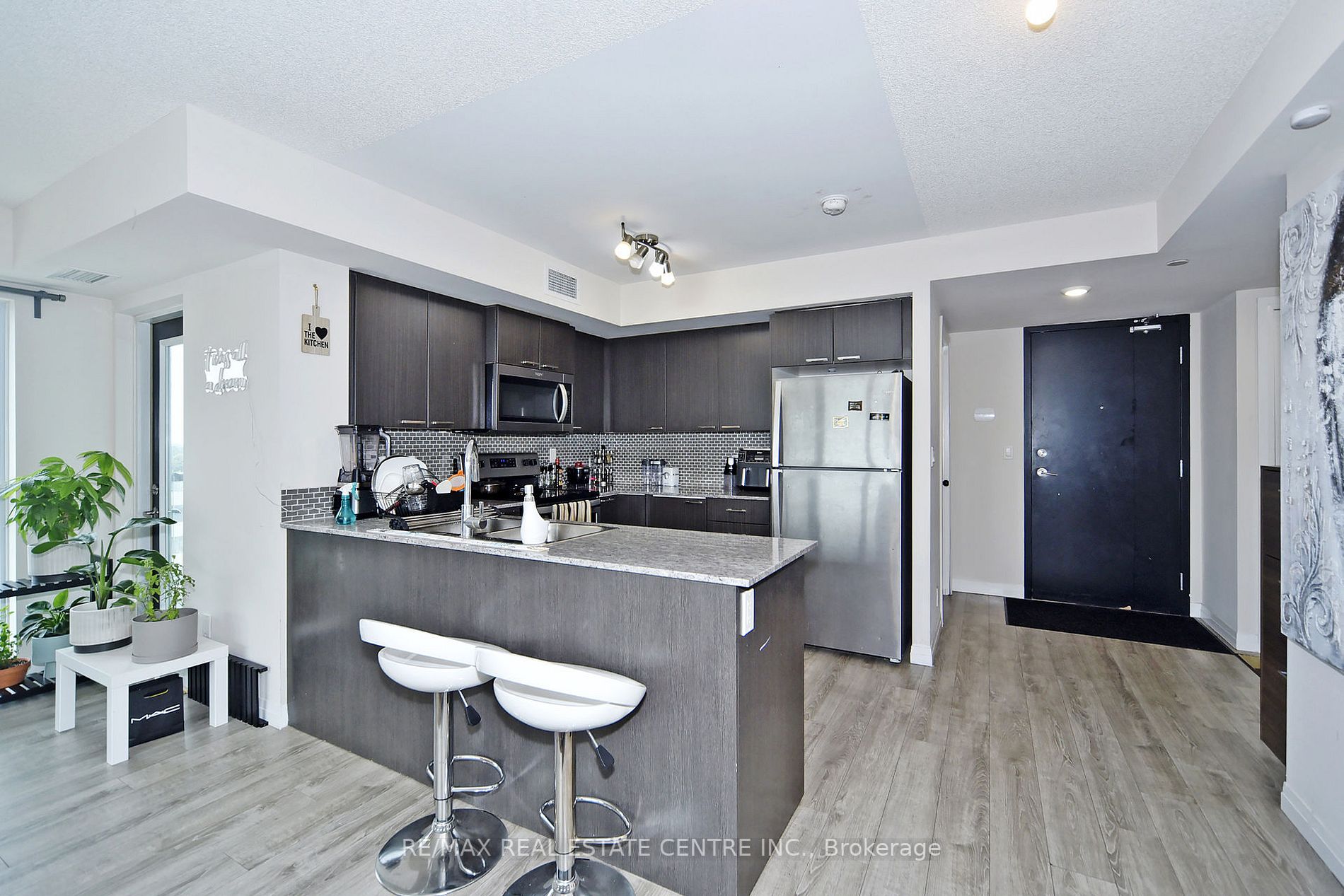 2152 Lawrence Ave E, #808