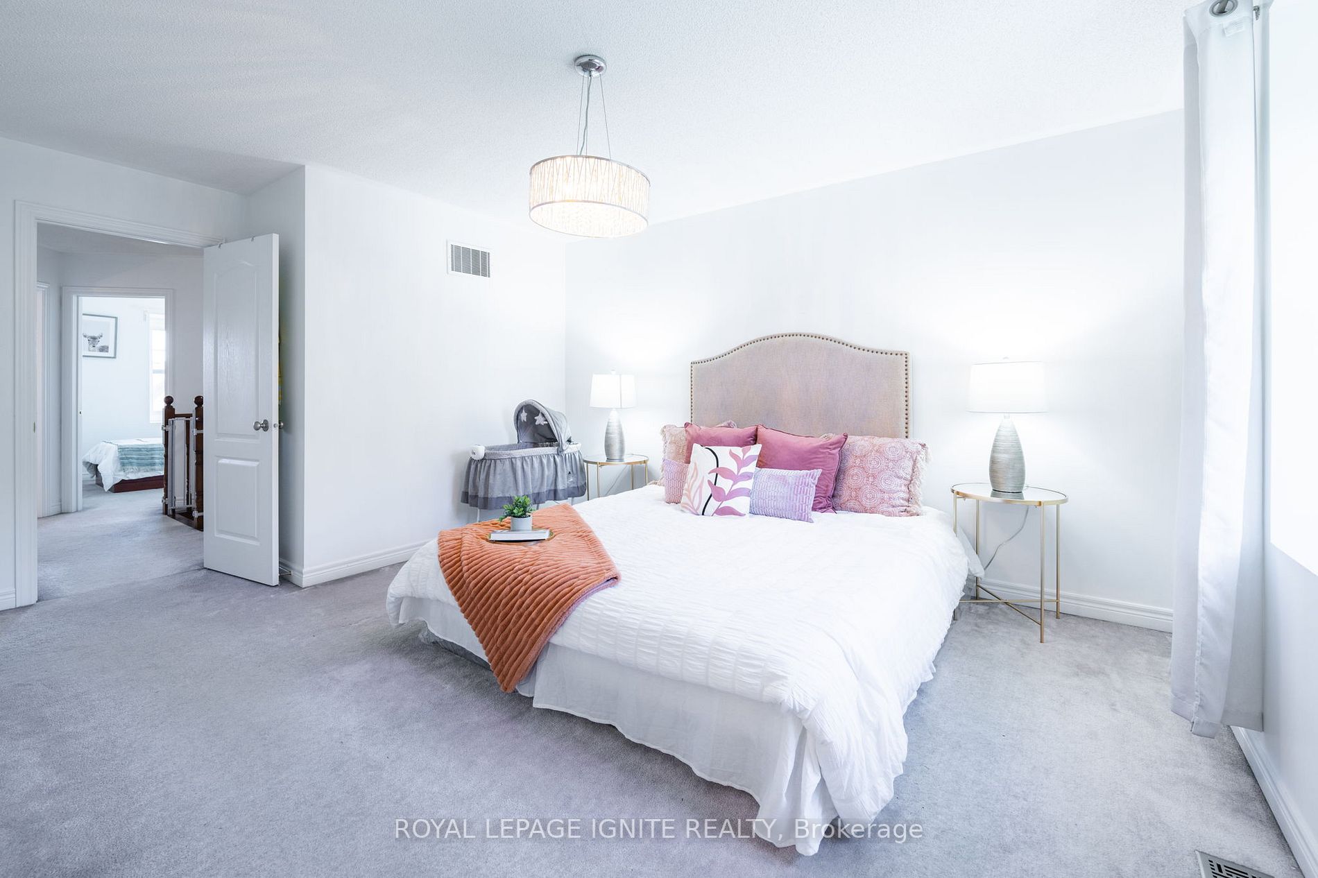 1786 Carousel Mews
