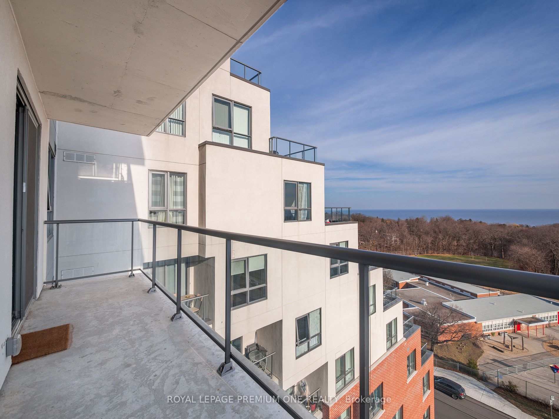 22 East Haven Dr, #1001