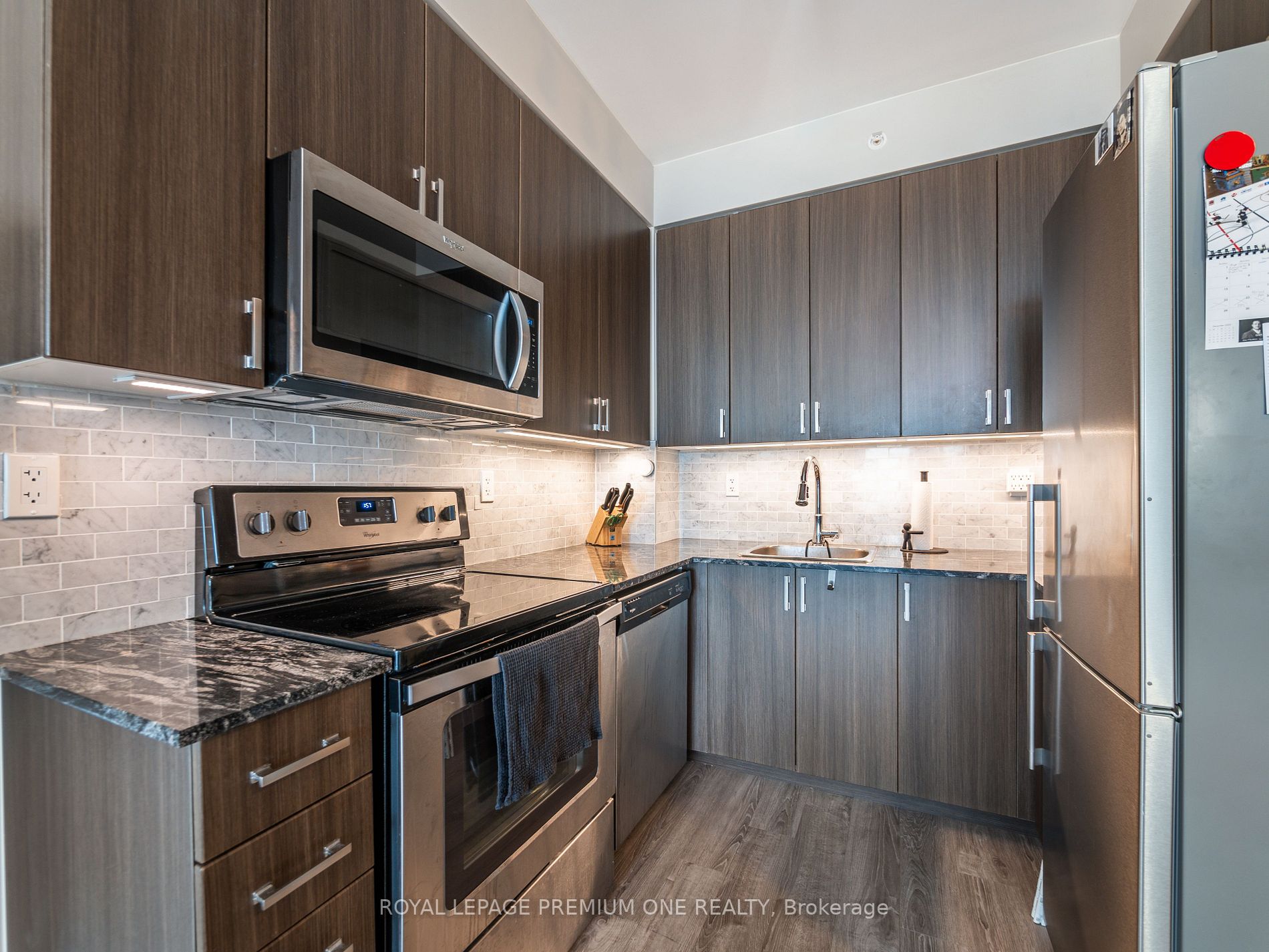 22 East Haven Dr, #1001