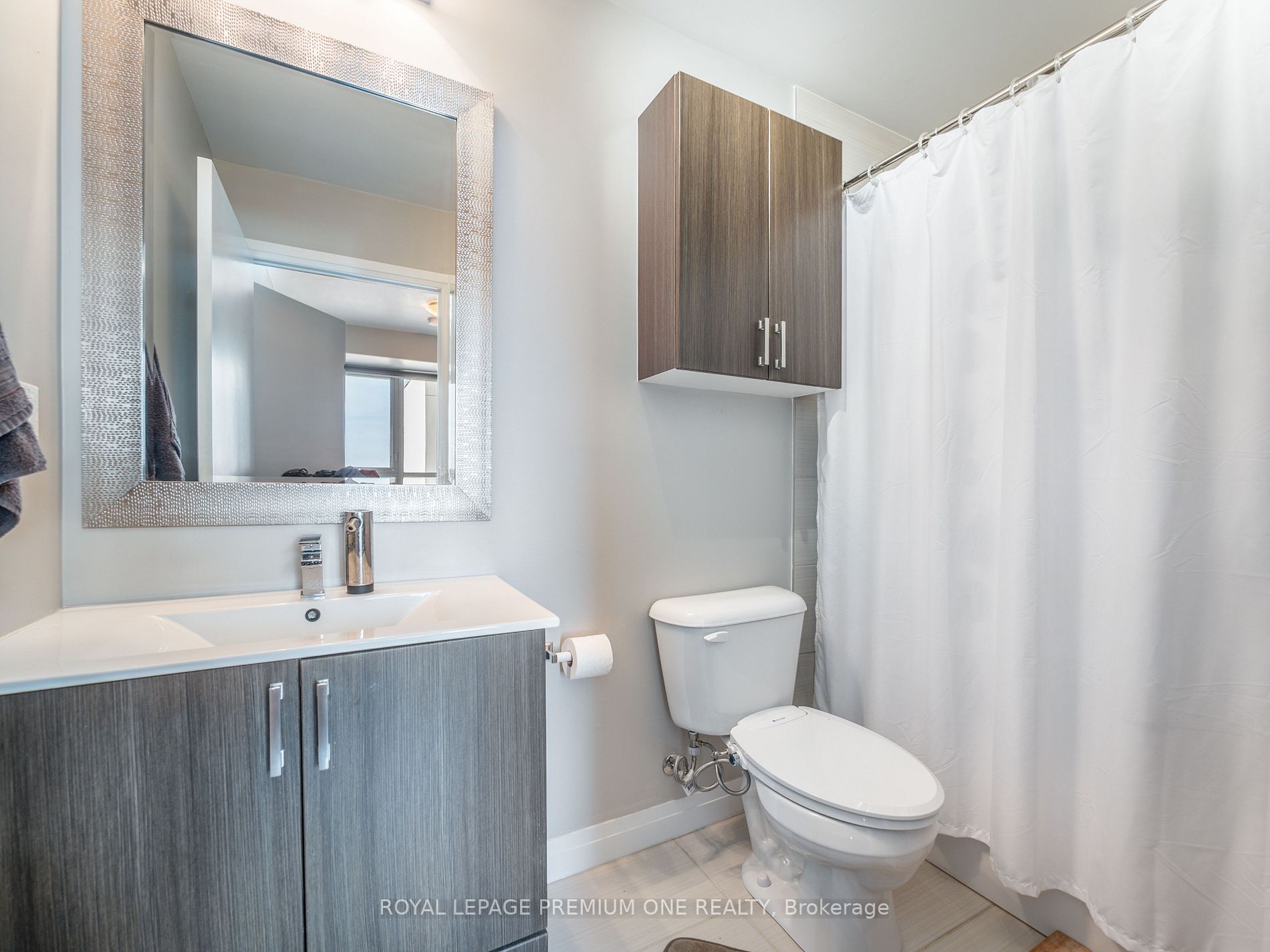 22 East Haven Dr, #1001