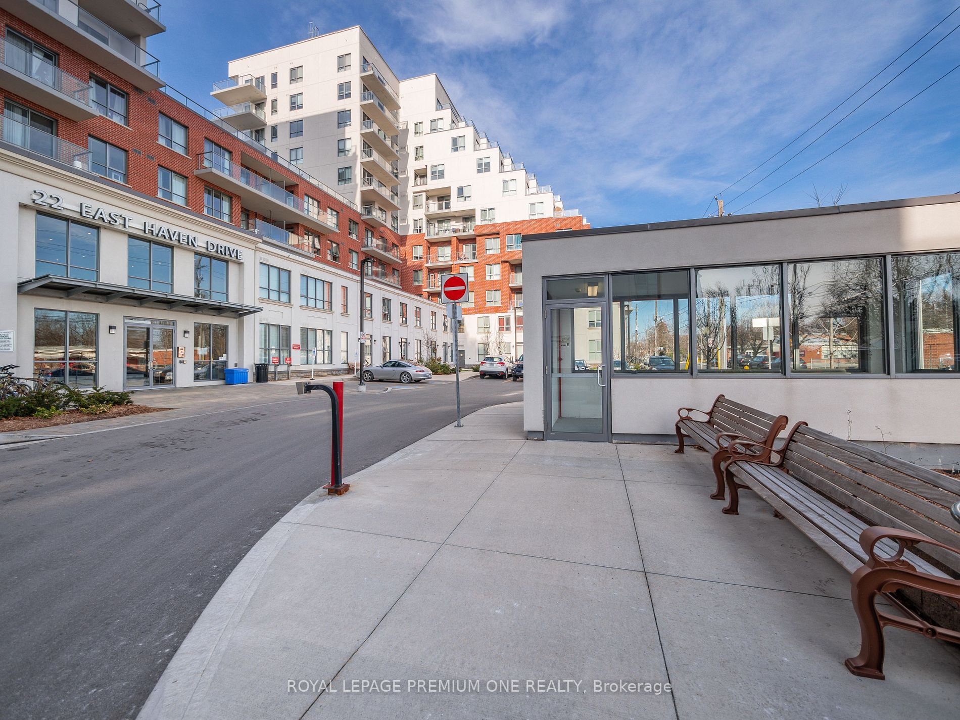 22 East Haven Dr, #1001