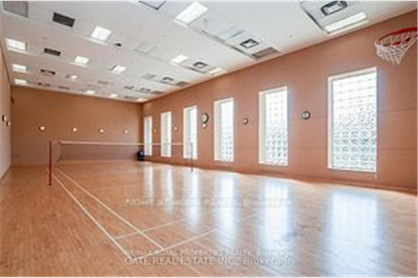11 Lee Centre Dr, Toronto