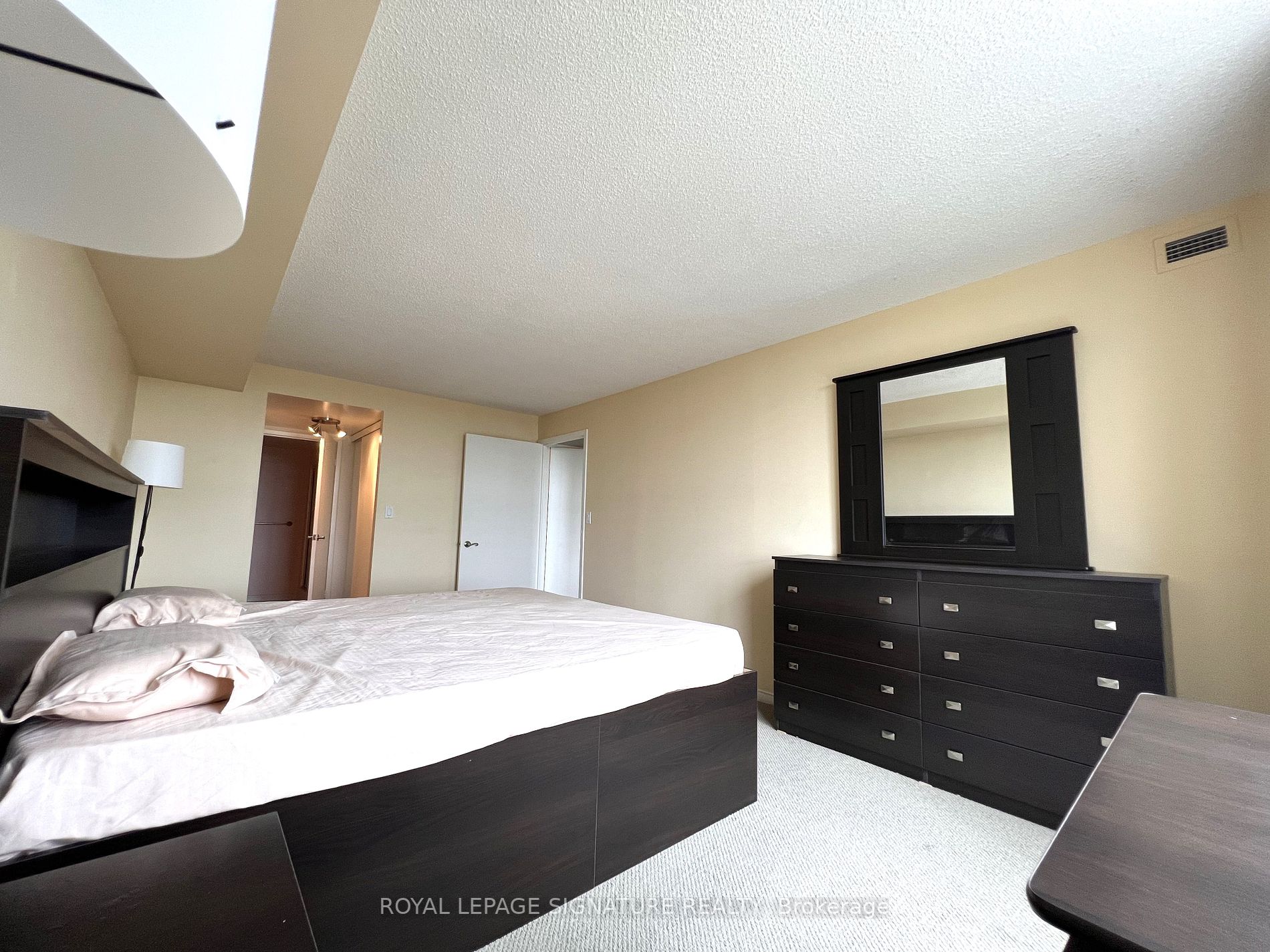 90 Dale Ave S, #502