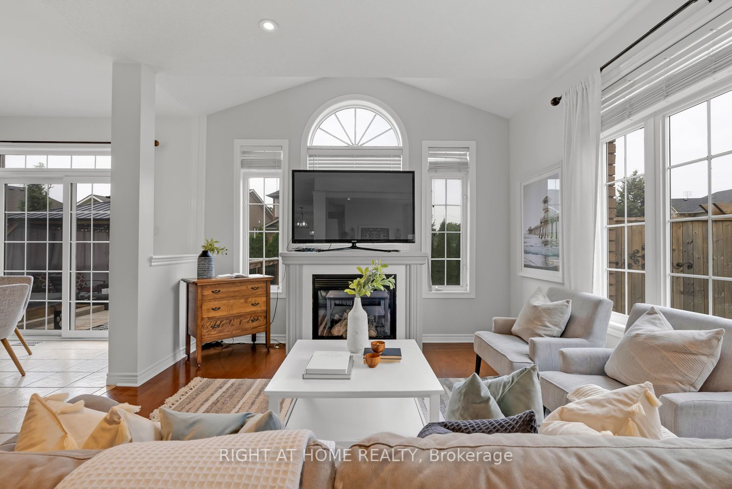 23 Don Morris Crt