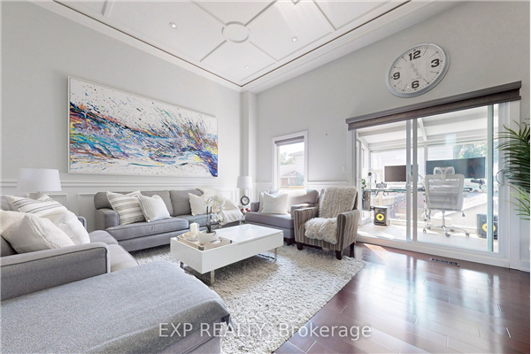 7 West Burton Crt, Toronto