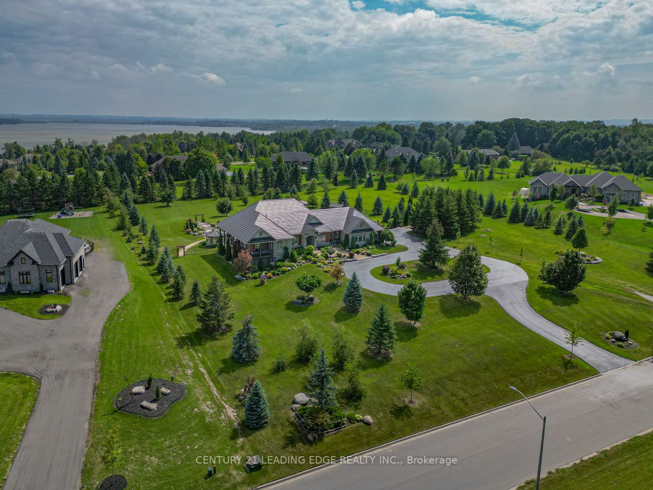 7 Clyde Crt