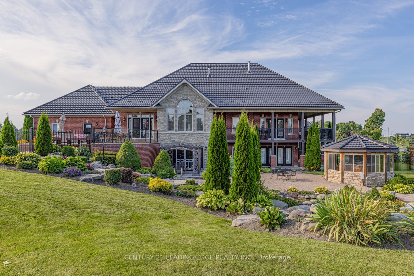 7 Clyde Crt