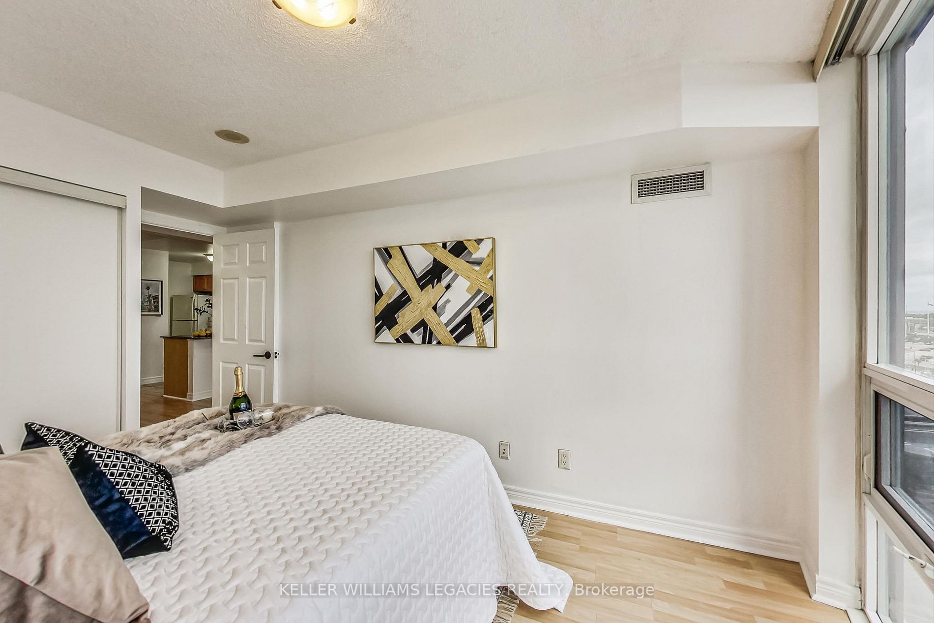83 Borough Drive, #810