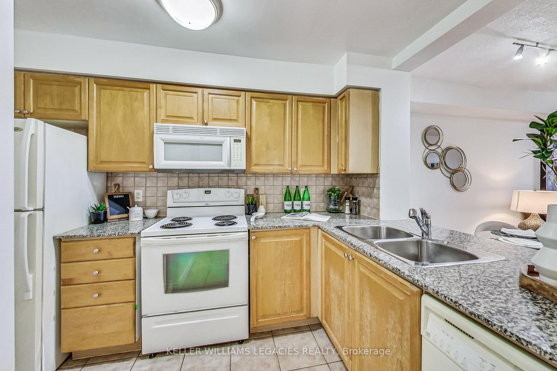 83 Borough Drive, #810
