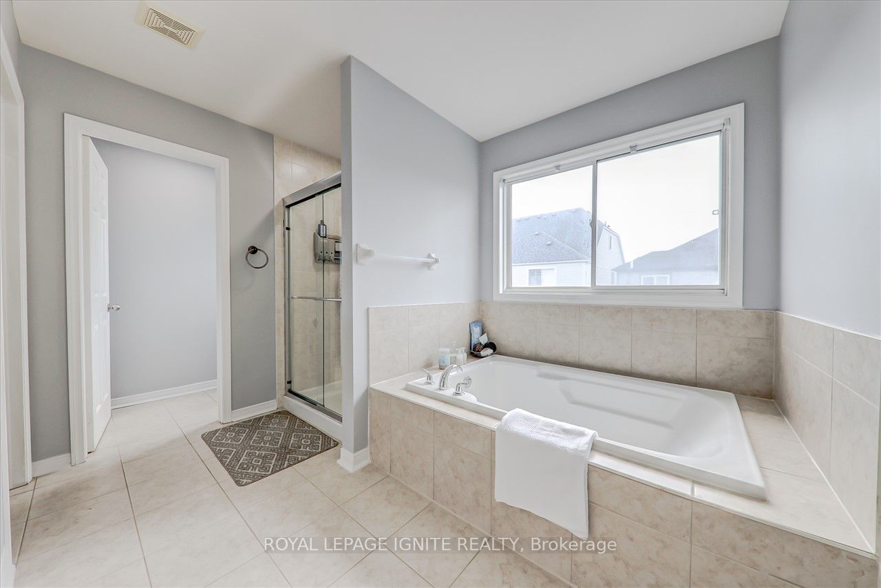 11 Barnfield Cres