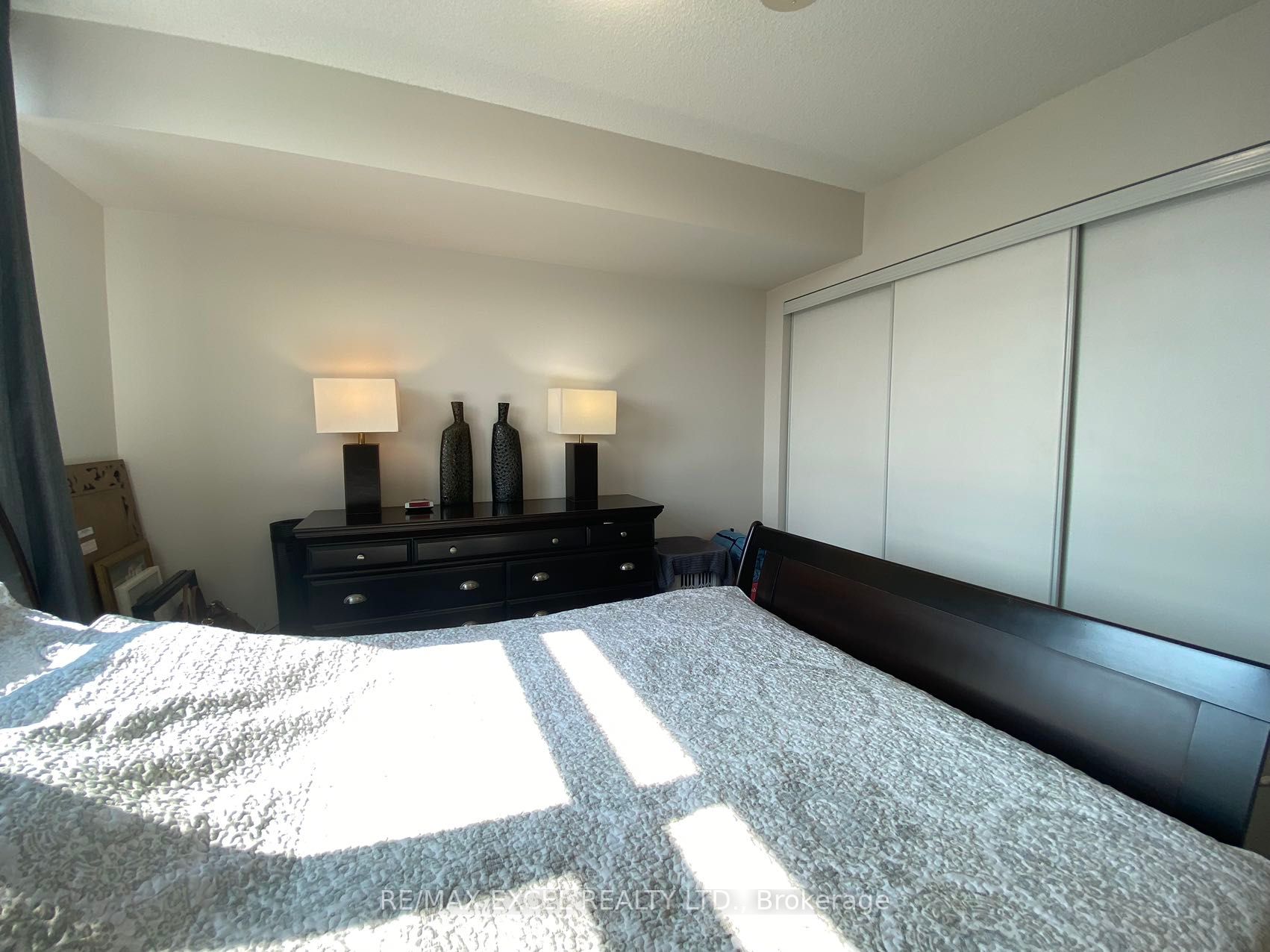 190 Borough Dr, #809