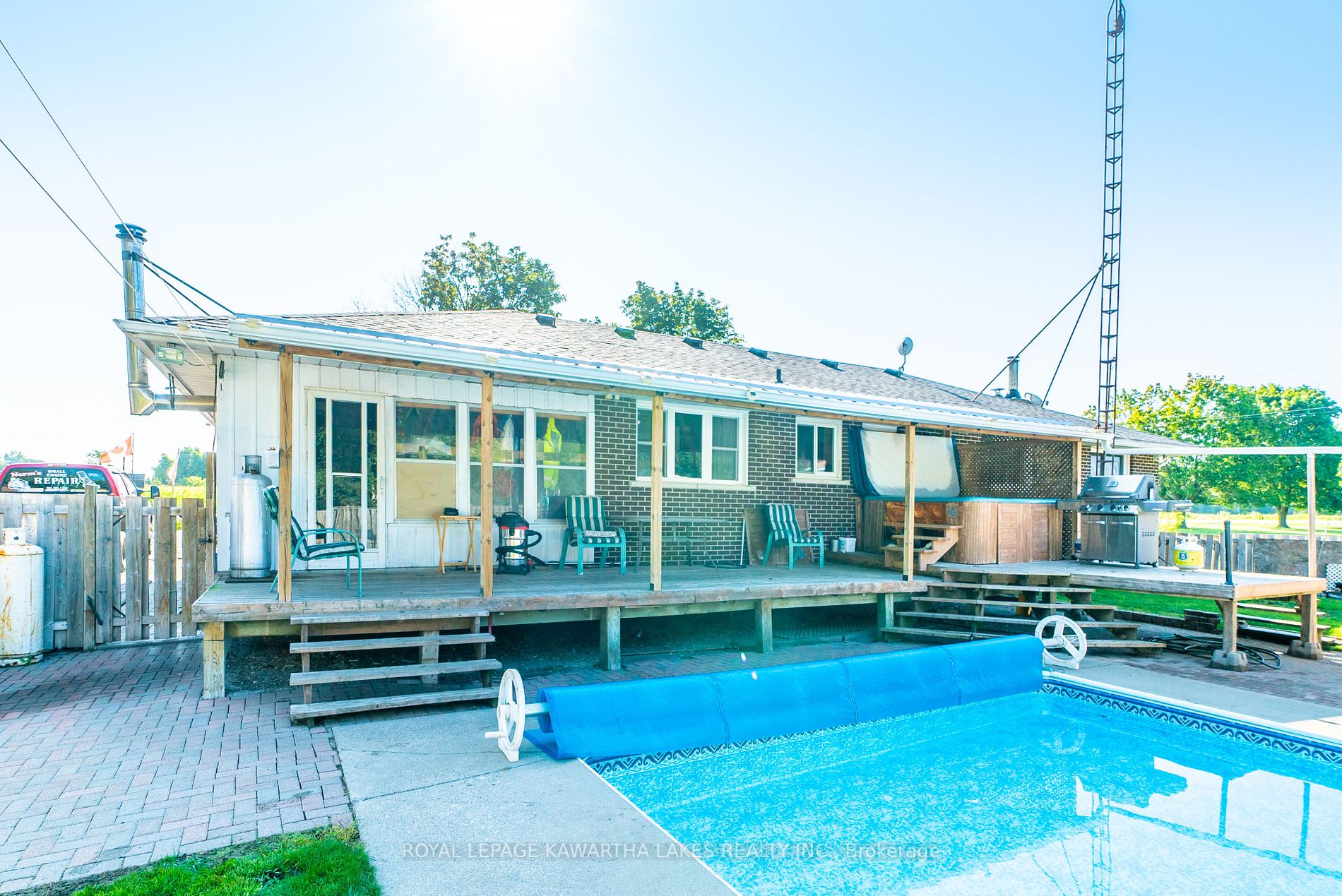 19020 Simcoe St