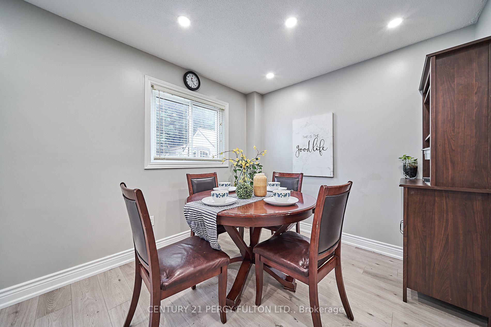 41 Radford Dr
