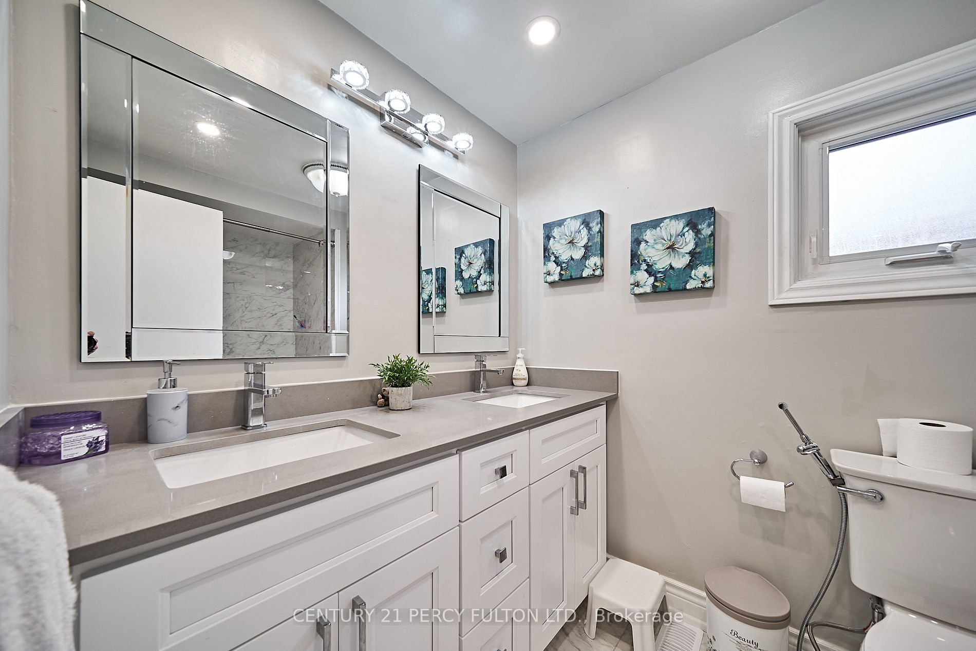 41 Radford Dr