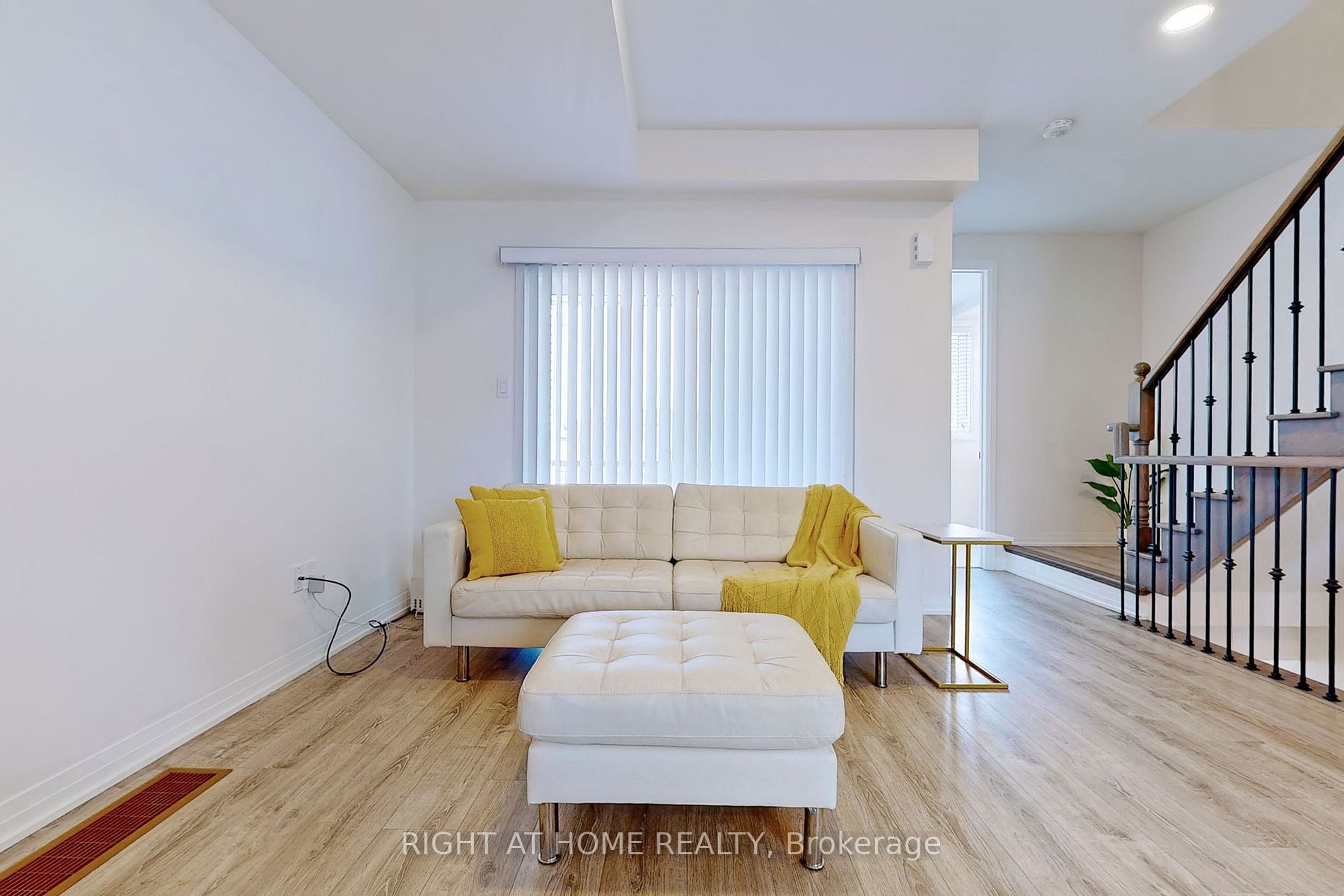 74 Ambereen Pl