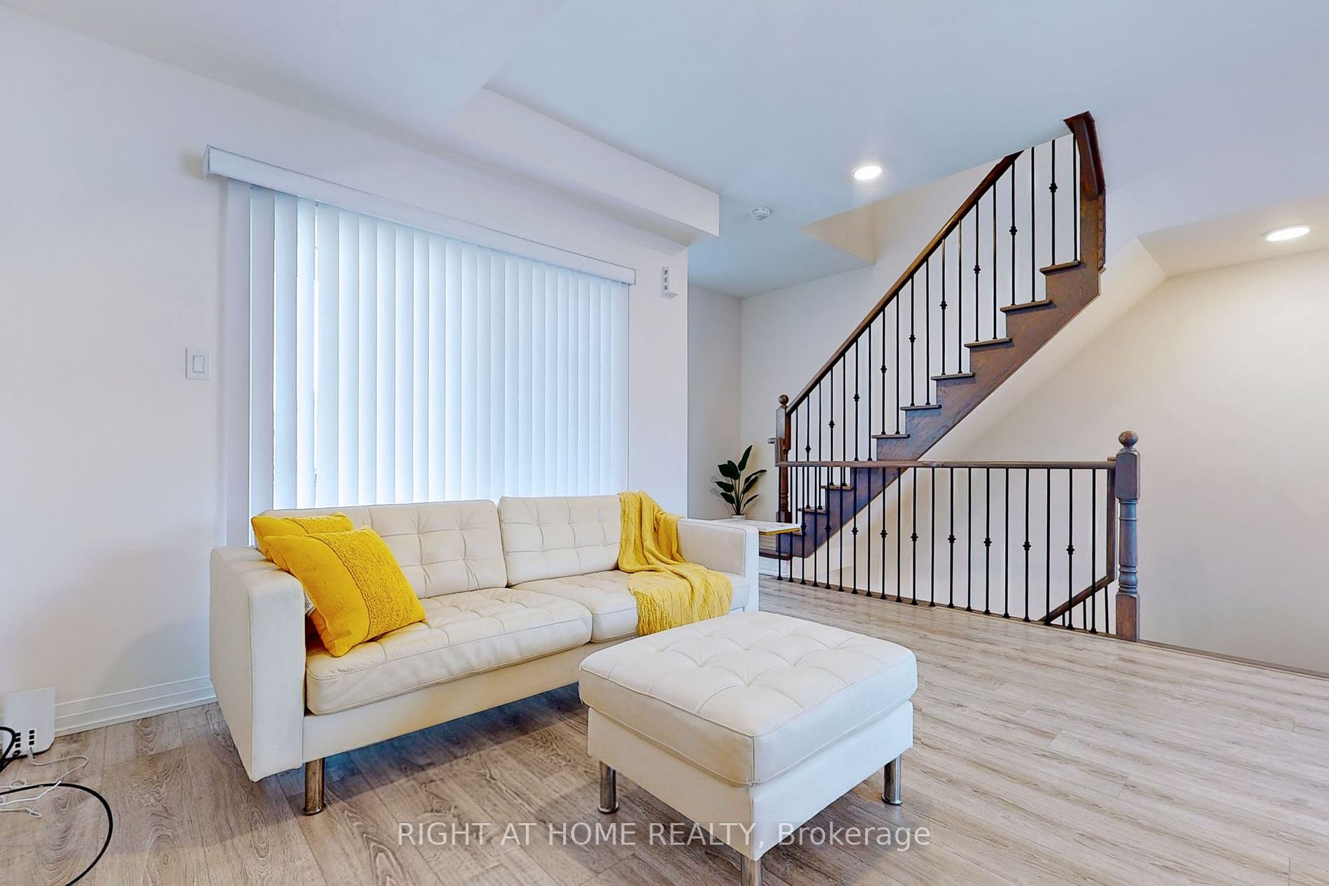 74 Ambereen Pl