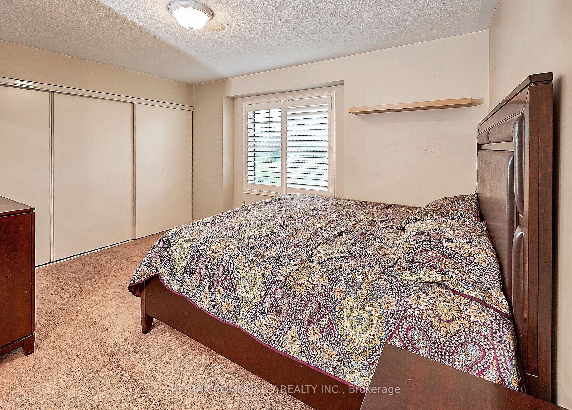 17 Reevesmere Lane