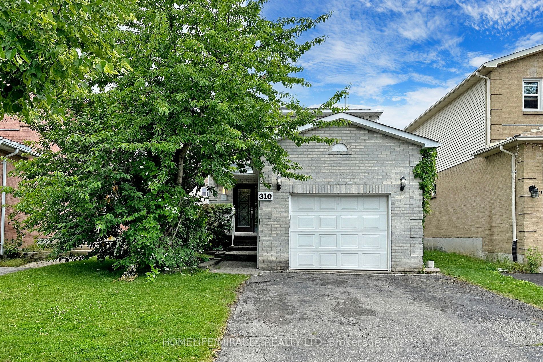 310 Bristol Cres E