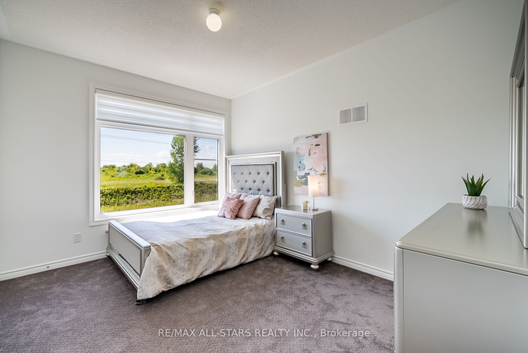 2 Closson Dr