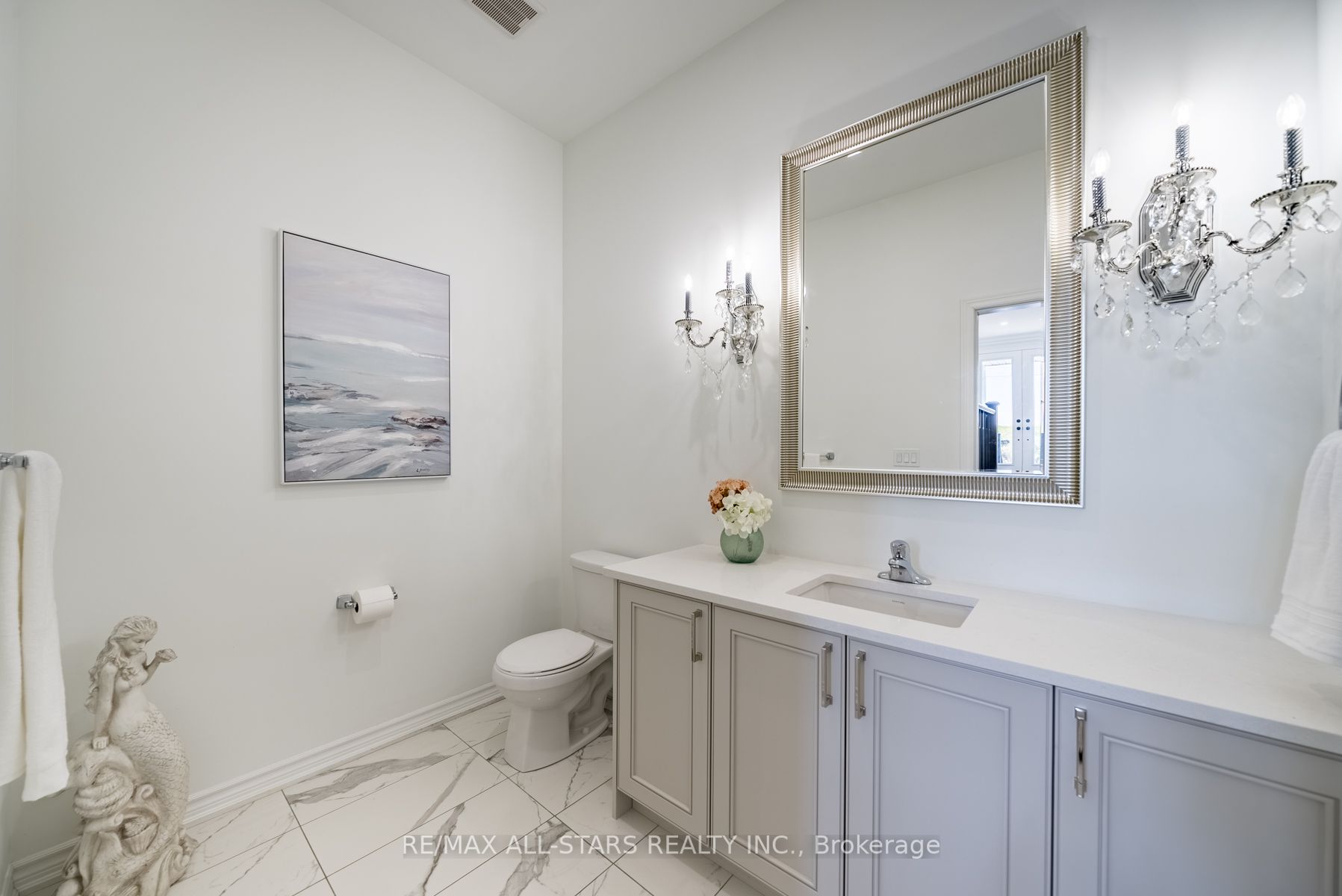 2 Closson Dr