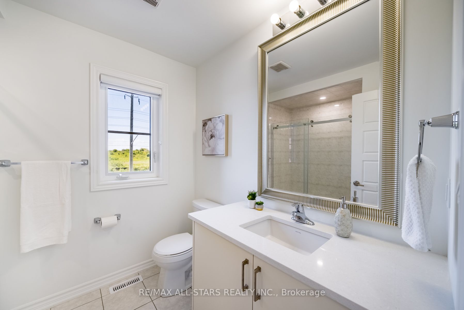 2 Closson Dr