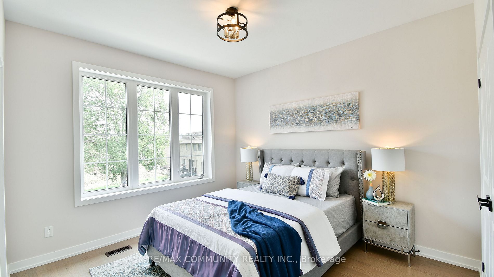 400 Finch Avenue E, #5