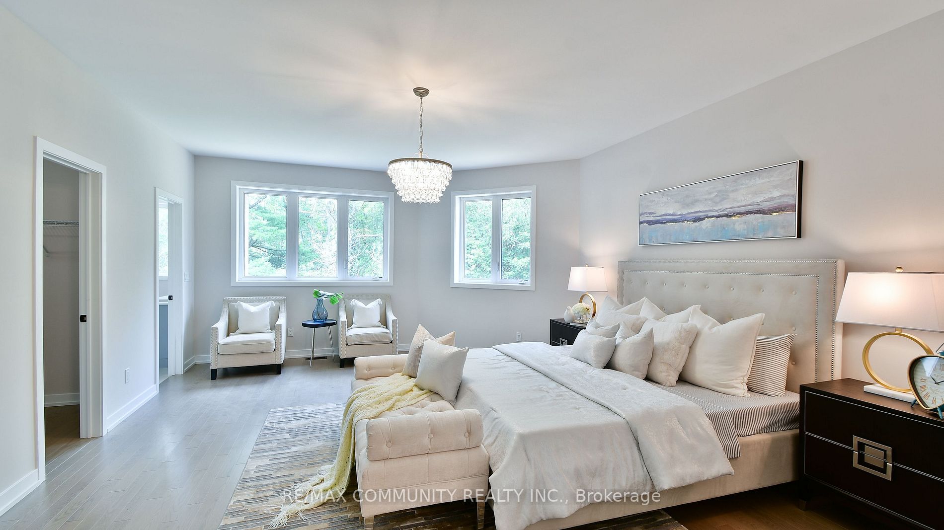 400 Finch Avenue E, #5