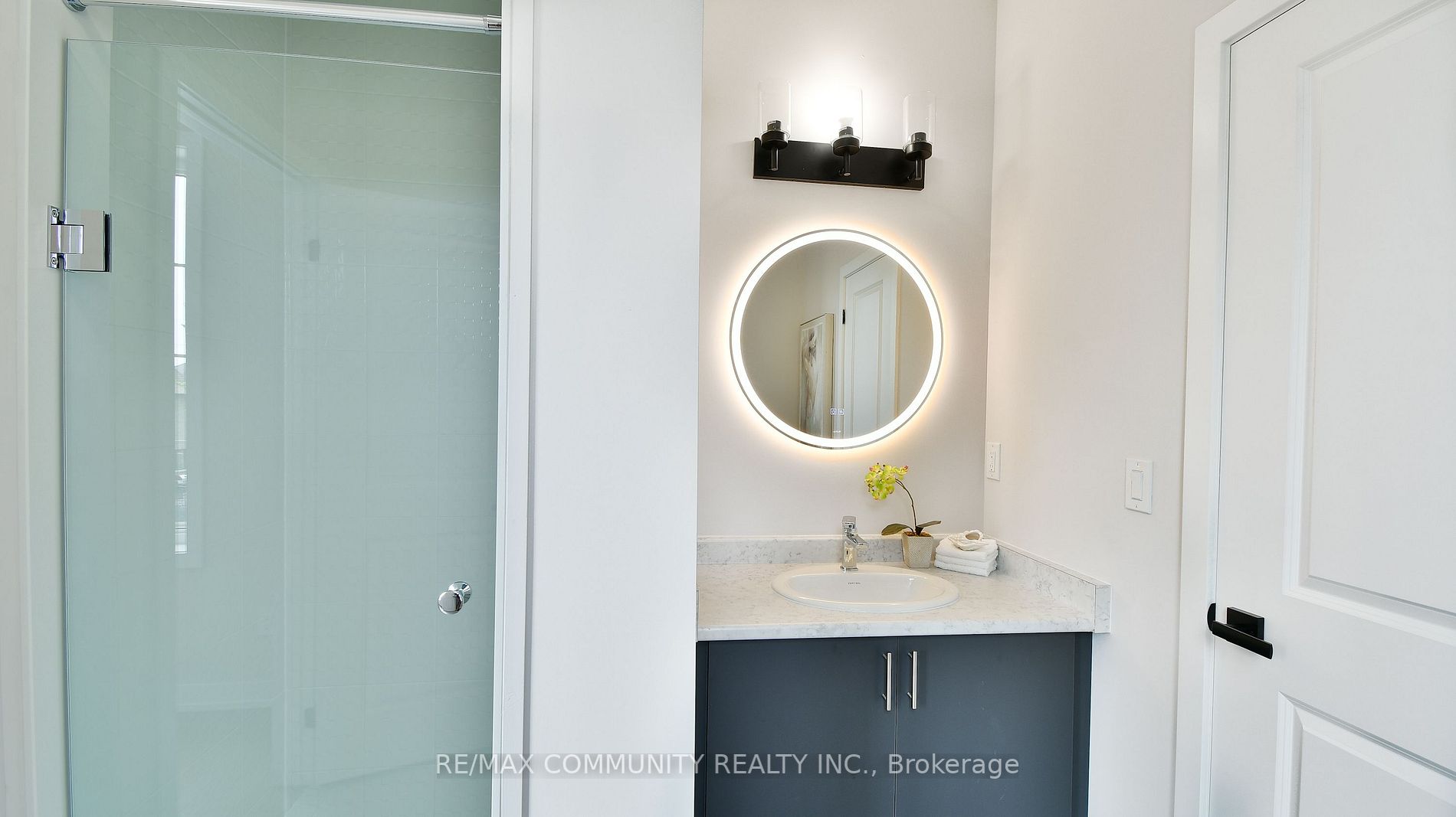 400 Finch Avenue E, #5