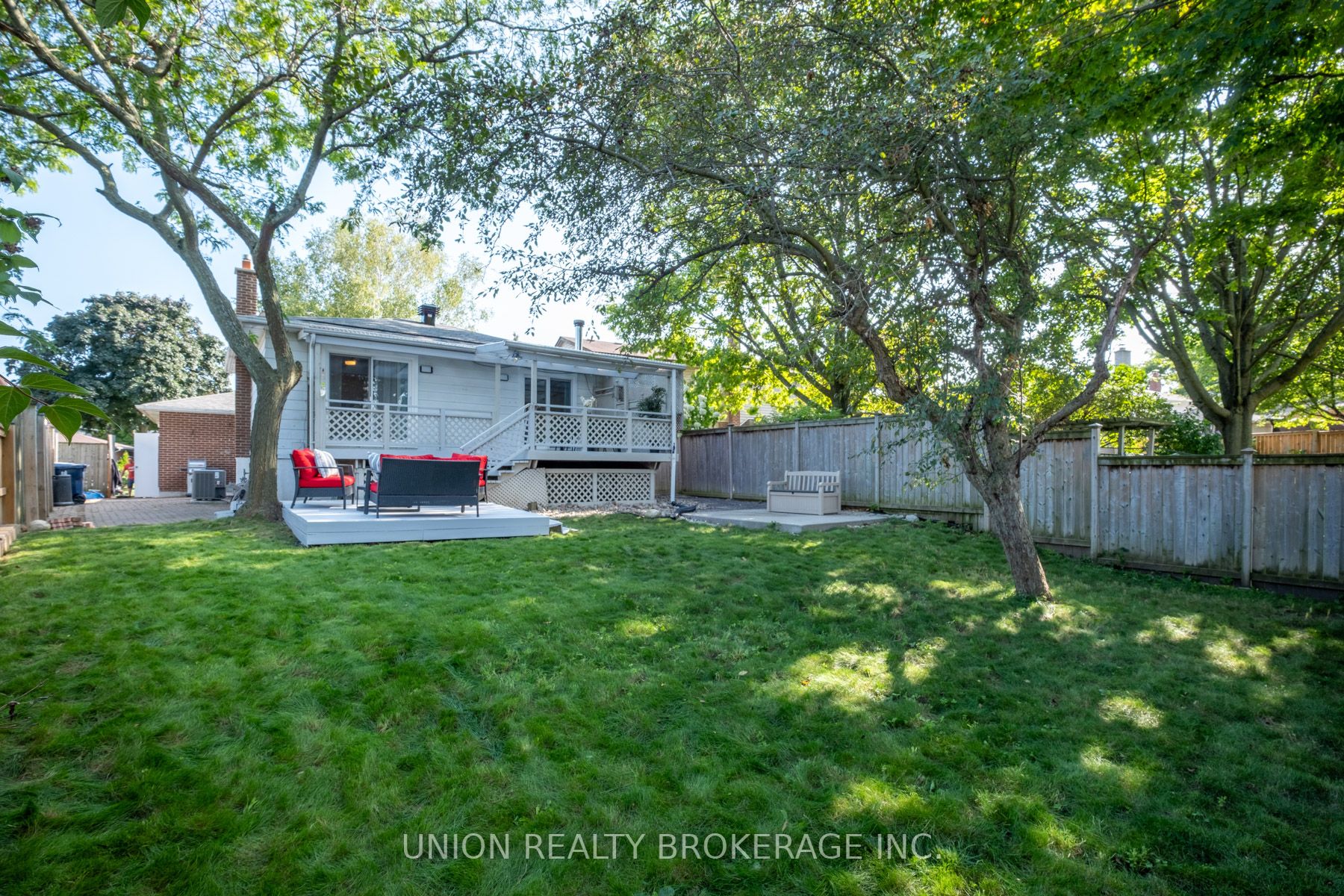 7 Rodarick Dr