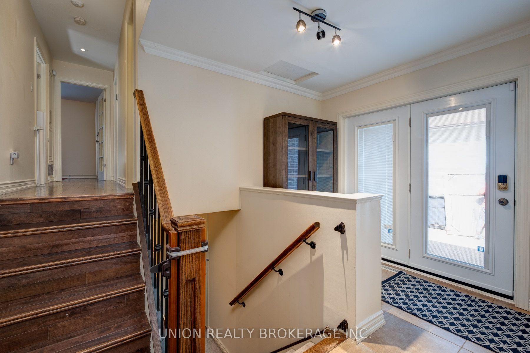 7 Rodarick Dr