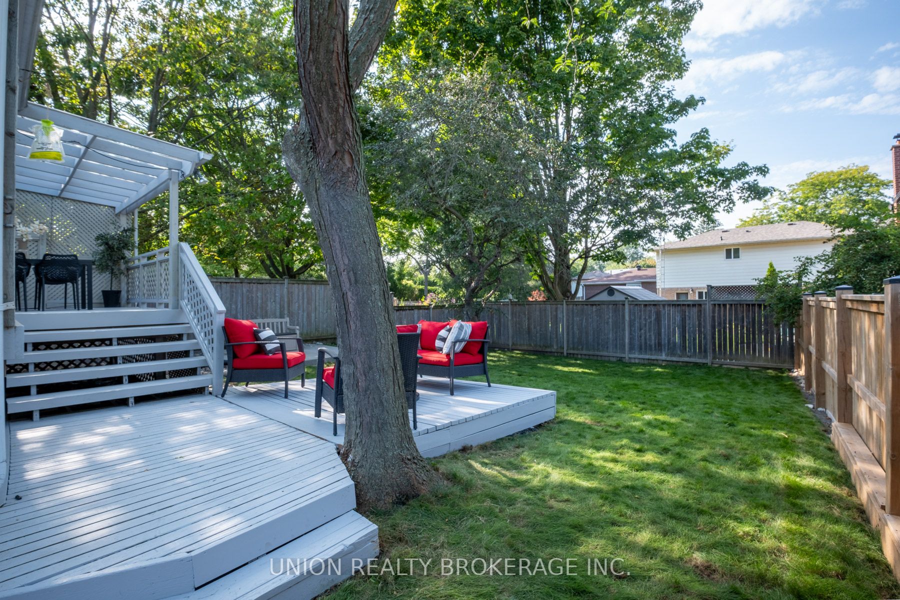 7 Rodarick Dr