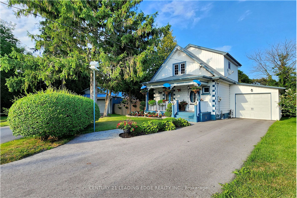 995 Cedar St, Oshawa