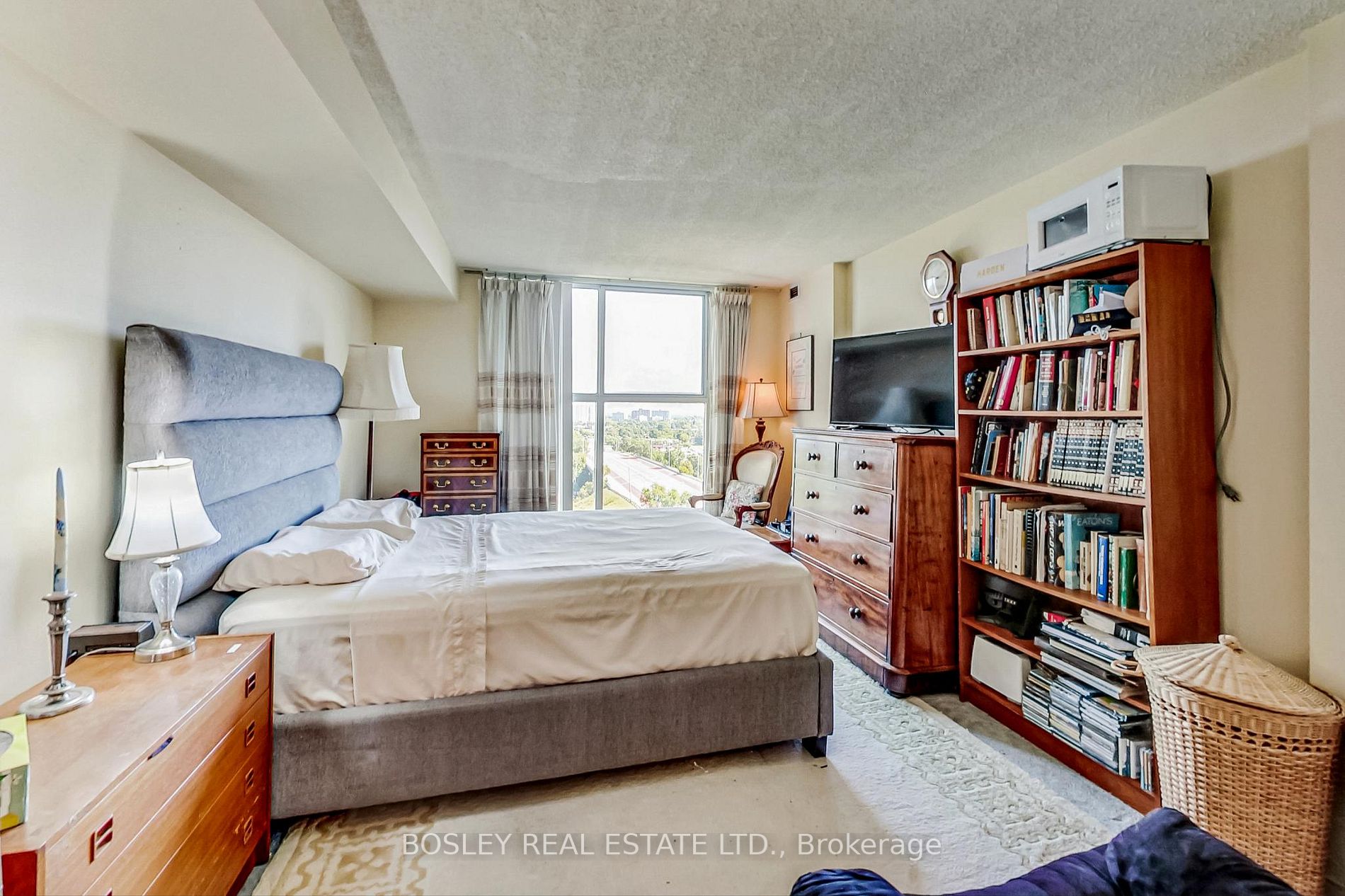 90 Dale Ave, #1003