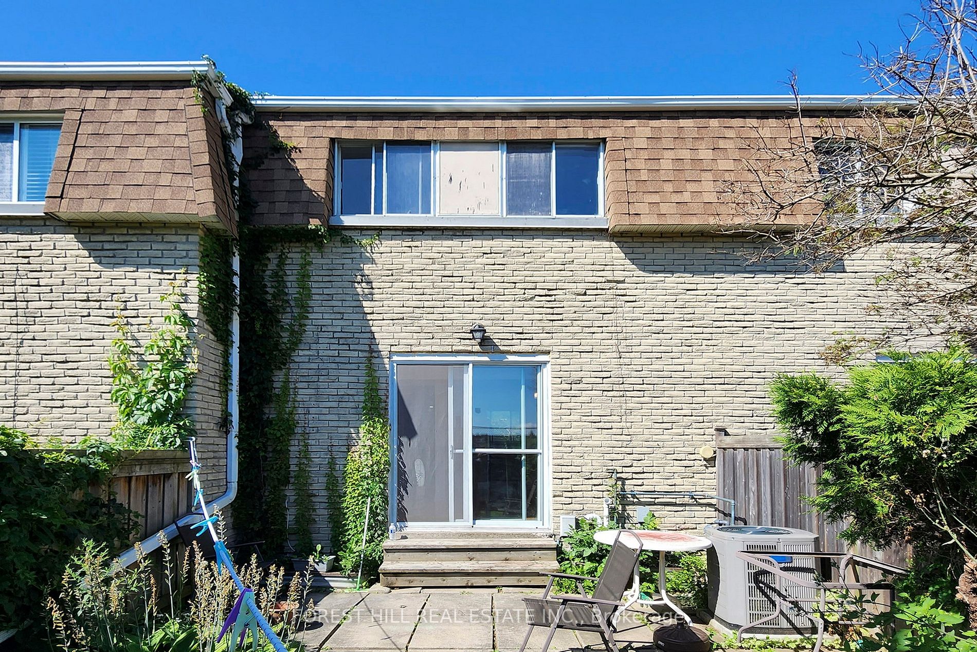 121 Centennial Road, #37