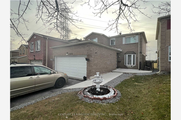 2030 Duberry Dr, Pickering