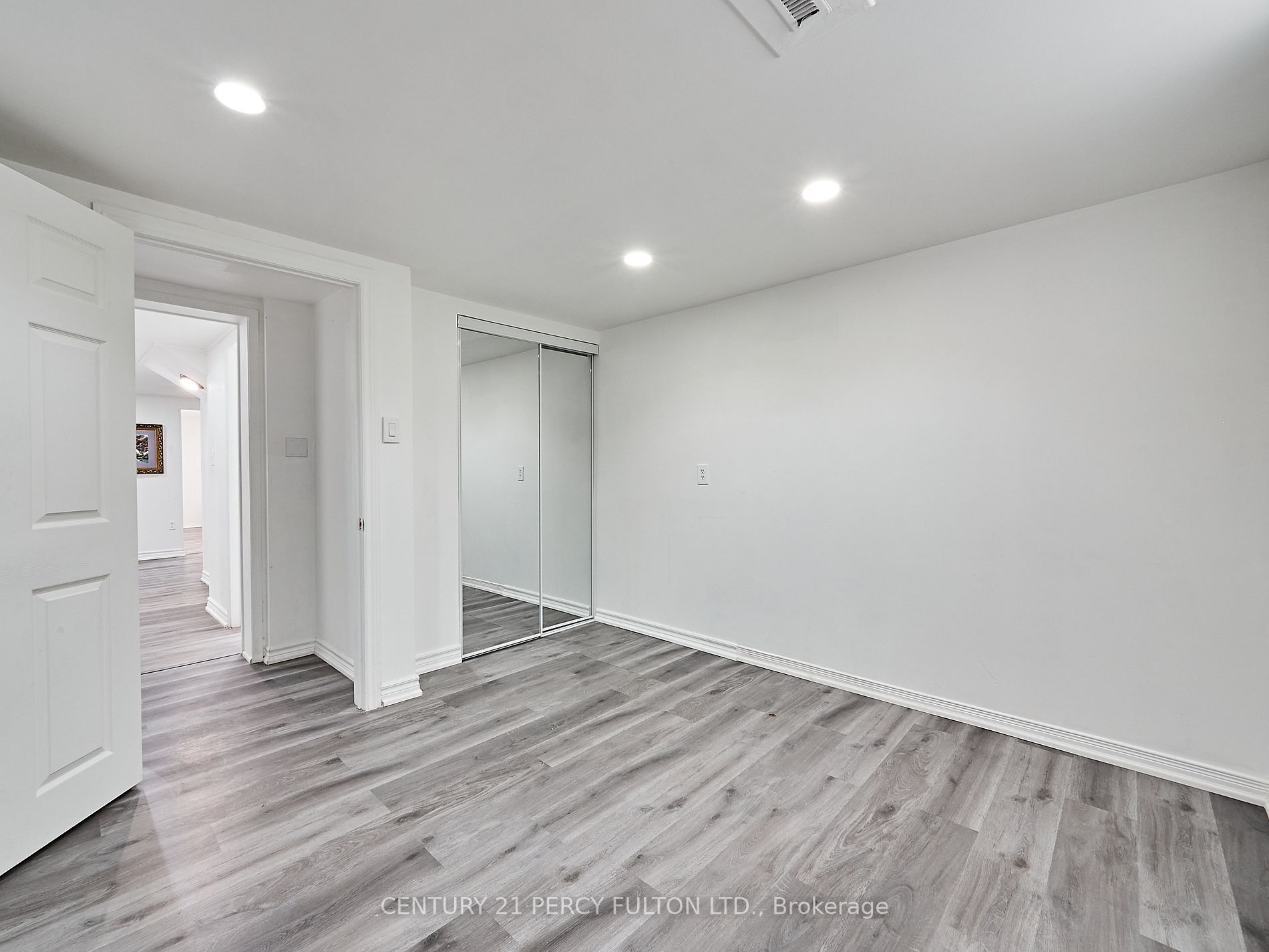 24 Gable Pl