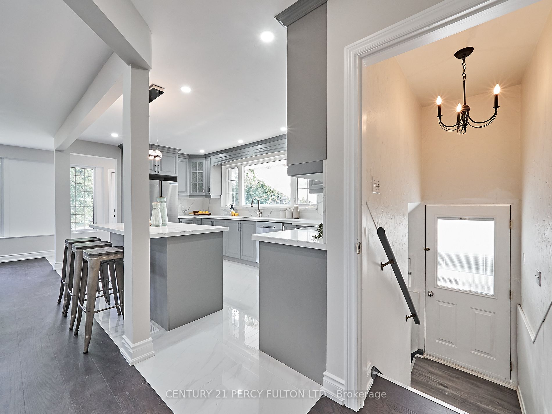 24 Gable Pl