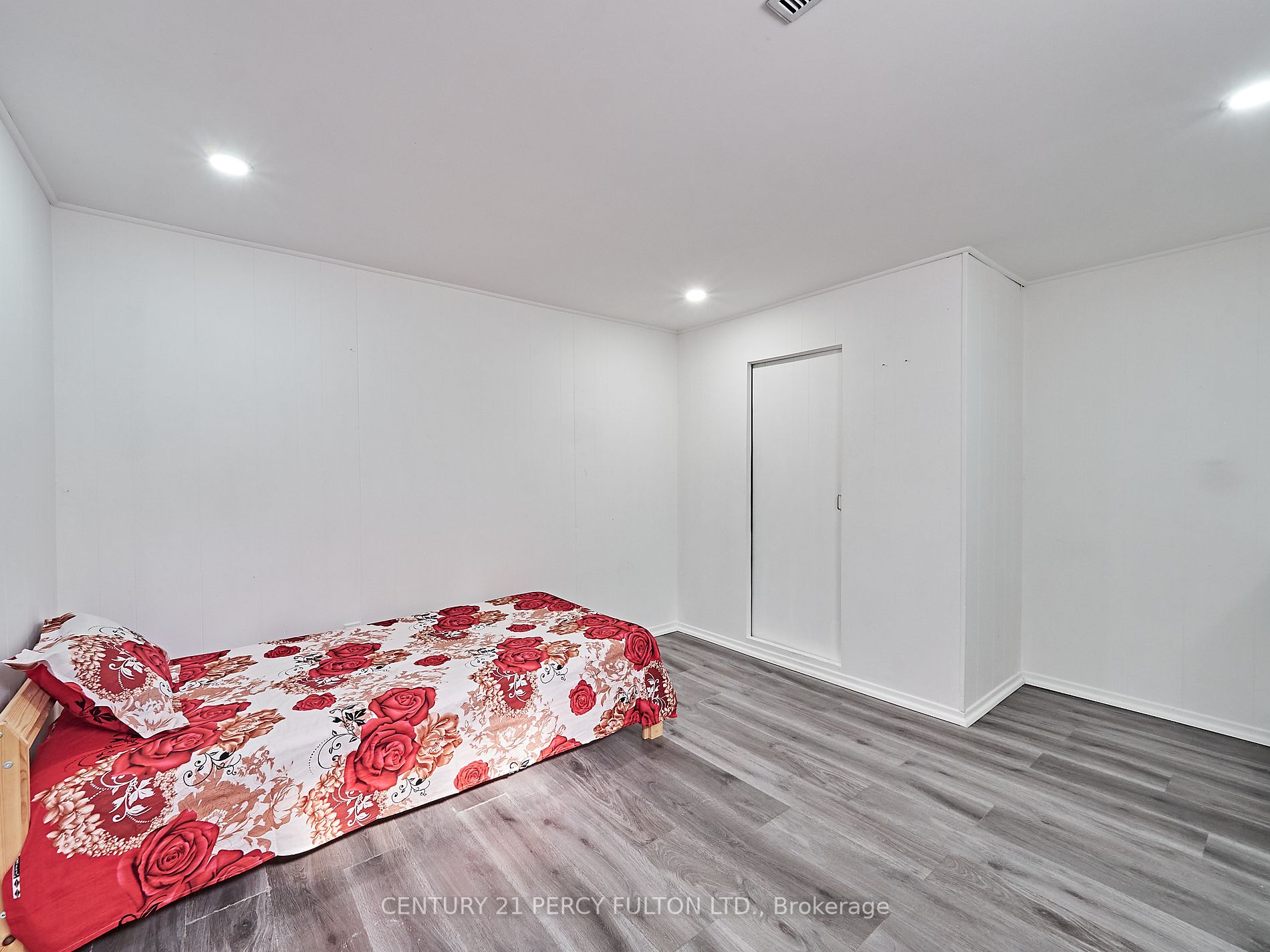 24 Gable Pl