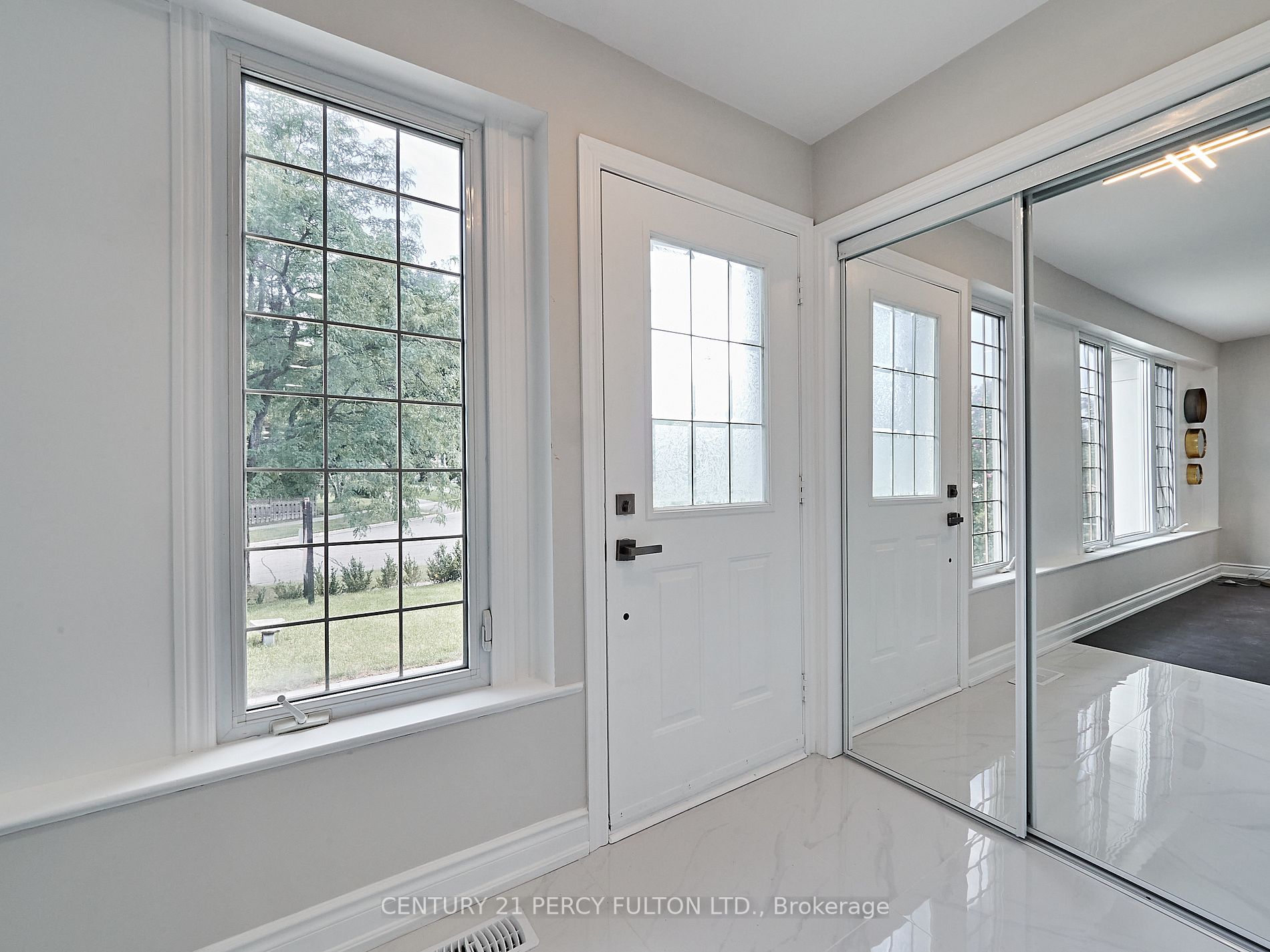24 Gable Pl