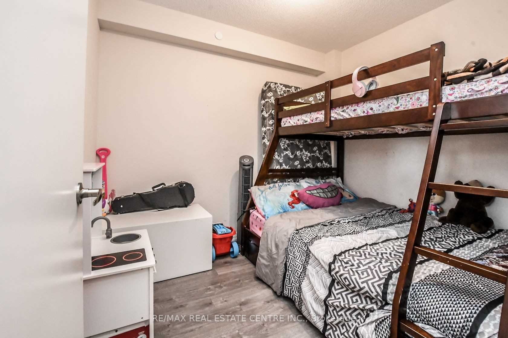 2150 Lawrence Ave, #509