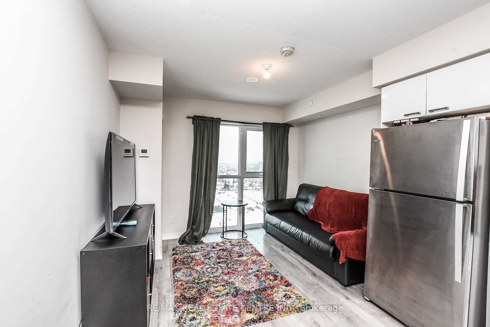2150 Lawrence Ave, #509